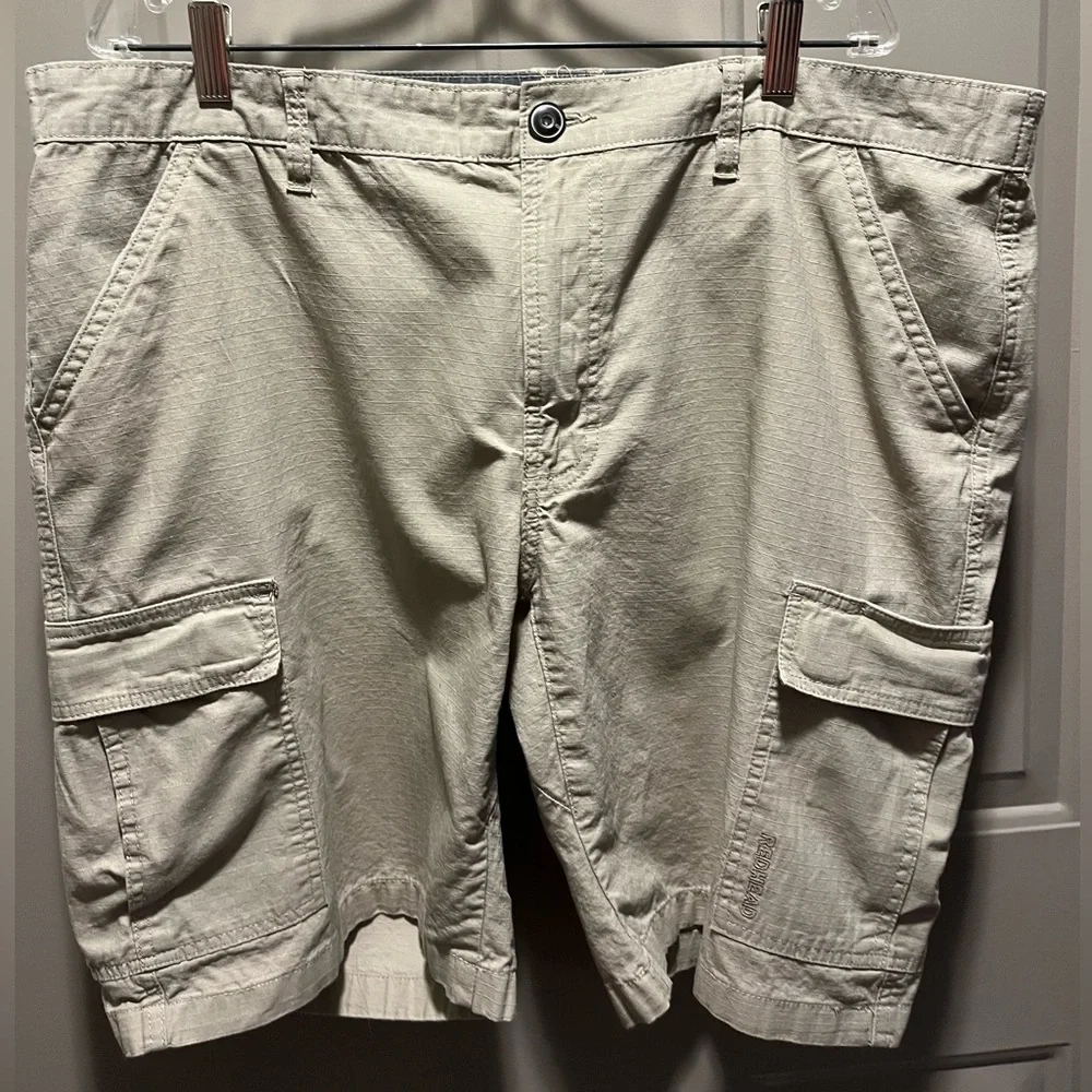 Men’s Redhead cargo shorts. Size 42 waist.3 colors to chose from. - Picture 2 of 5